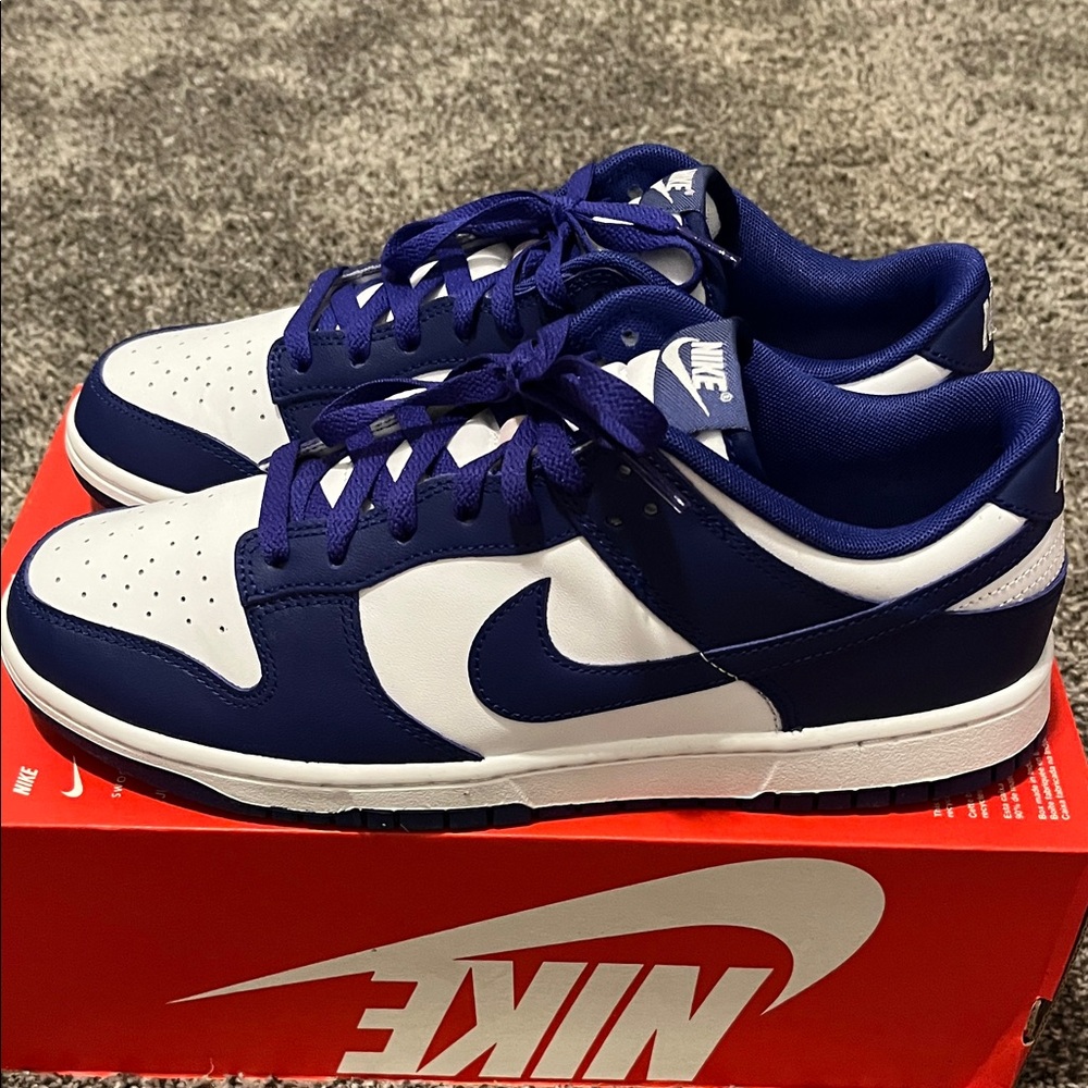 Nike Men's Navy and White Athletic Shoes